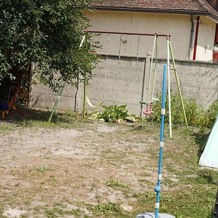 Logement Cosy Avec Stationnement Gratuit トロワ エクステリア 写真